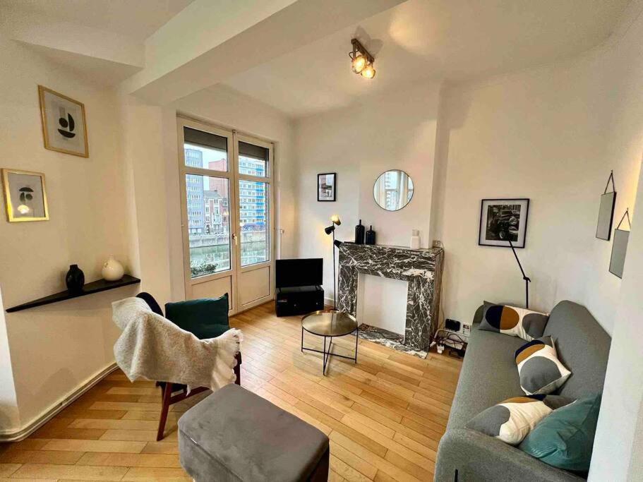 Bellevue - Grand Appartement Pour 5 Sur Les Quais De La Meuse Liegi Esterno foto