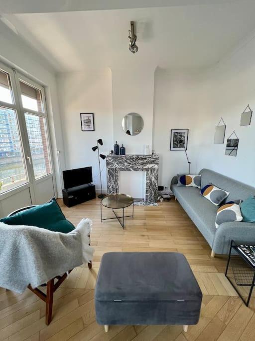 Bellevue - Grand Appartement Pour 5 Sur Les Quais De La Meuse Liegi Esterno foto