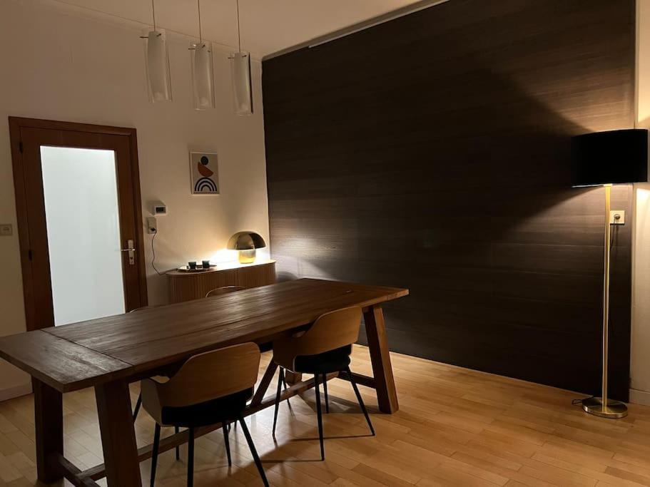 Bellevue - Grand Appartement Pour 5 Sur Les Quais De La Meuse Liegi Esterno foto